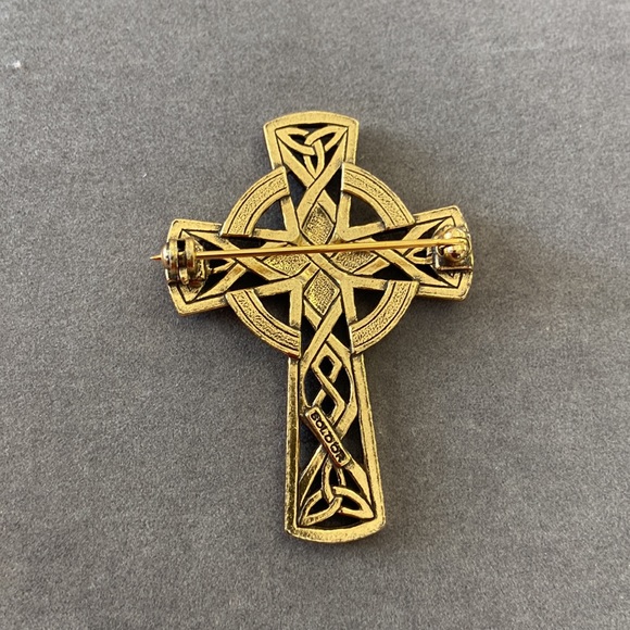 Soldor Gold Tone Celtic Cross Pin - Picture 2 of 3